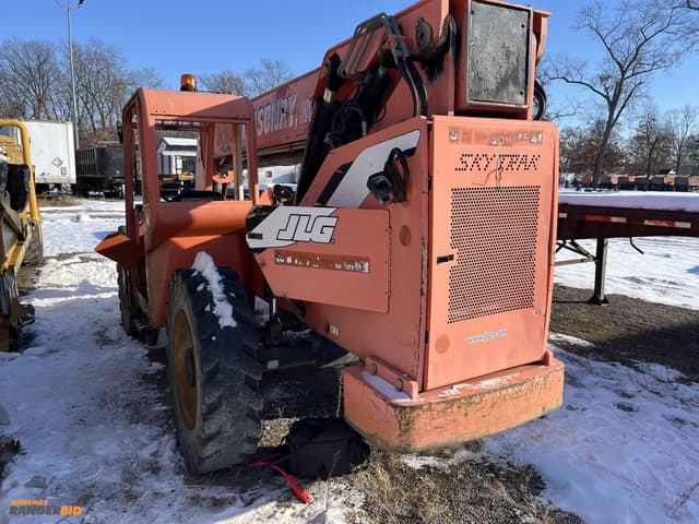 Image of JLG 8042 equipment image 4