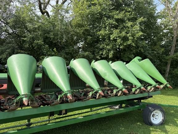 Image of John Deere 1293 equipment image 4