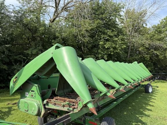Image of John Deere 1293 equipment image 2