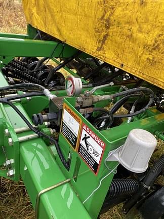 Image of John Deere 1590 equipment image 3