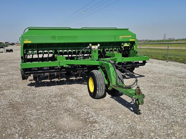 Image of John Deere 1590 equipment image 1