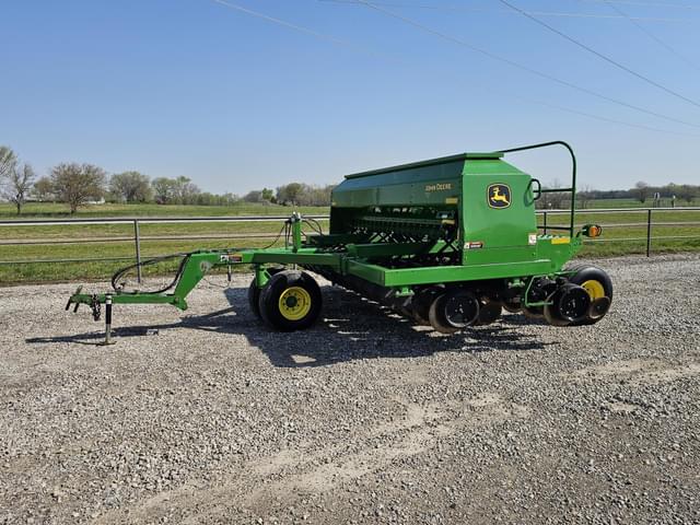Image of John Deere 1590 equipment image 3