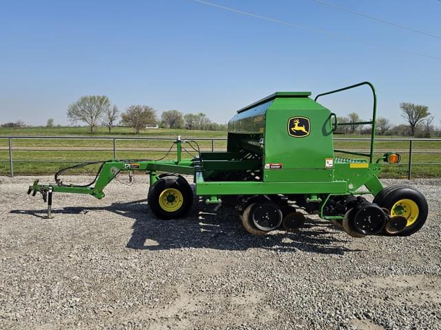 Image of John Deere 1590 equipment image 4