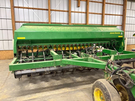 Image of John Deere 1590 equipment image 2