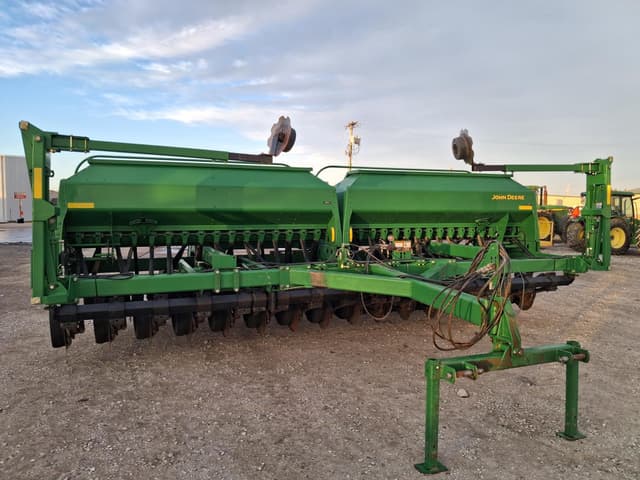 Image of John Deere 1590 equipment image 3