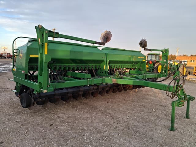 Image of John Deere 1590 equipment image 4