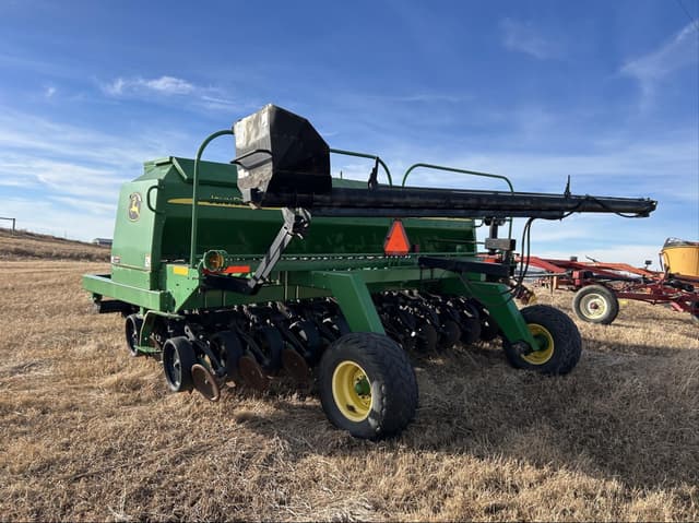 Image of John Deere 1590 equipment image 4