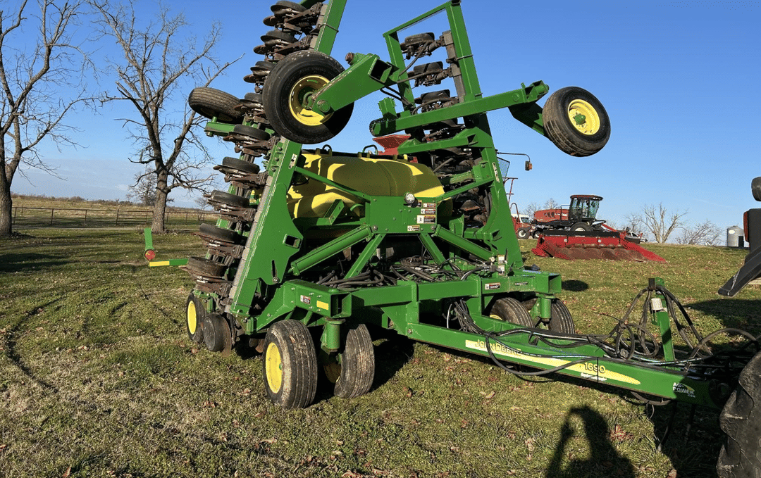 Image of John Deere 1690 Primary image