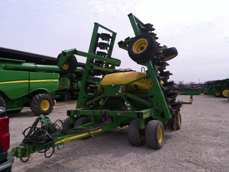 Image of John Deere 1690 Primary image
