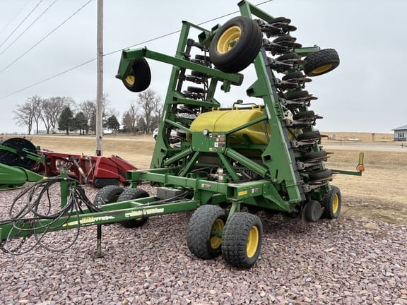 2004 John Deere 1690 Equipment Image0