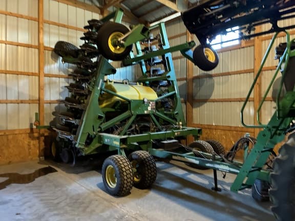Image of John Deere 1690 Primary image