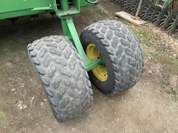 Image of John Deere 1690 equipment image 4