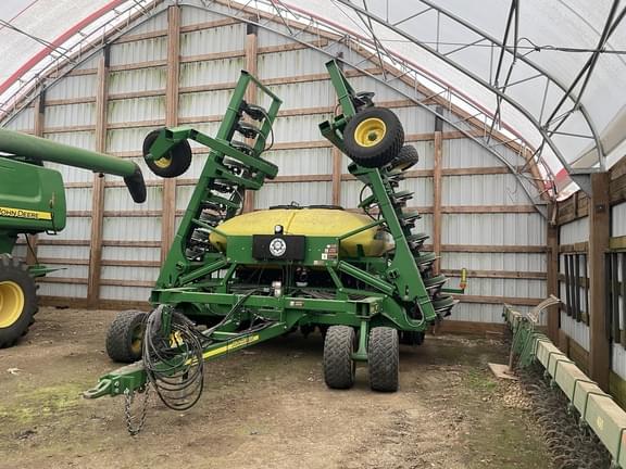 Image of John Deere 1690 equipment image 1