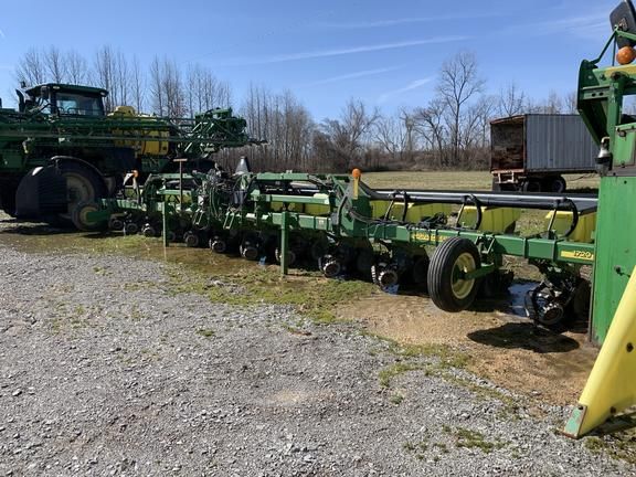 Main image John Deere 1720