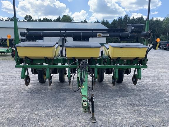 Image of John Deere 1750 equipment image 2