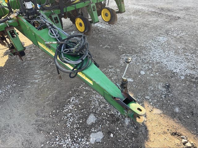 Image of John Deere 1750 equipment image 1