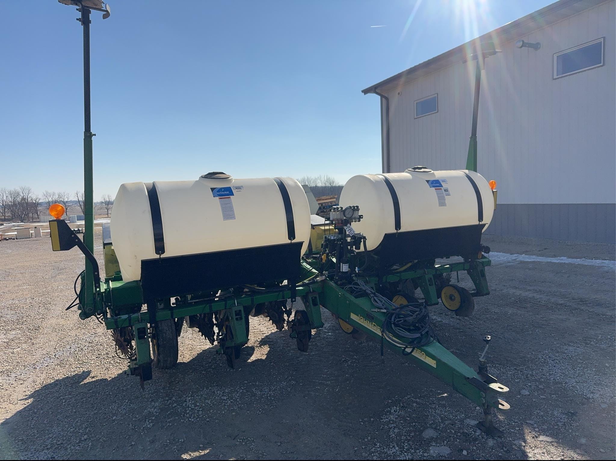 2004 John Deere 1750 Equipment Image0