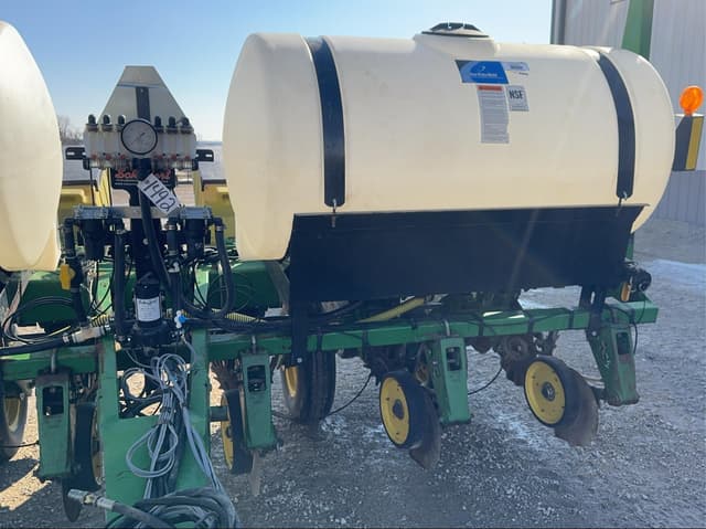 Image of John Deere 1750 equipment image 3