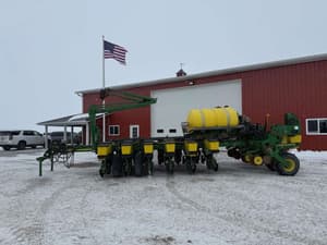 2004 John Deere 1770 Image