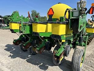 Main image John Deere 1770 3