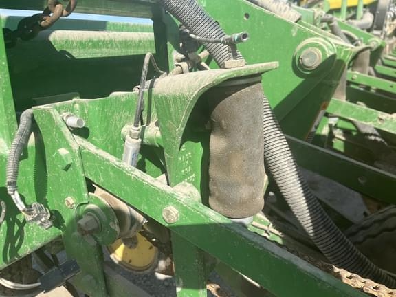 Image of John Deere 1770 equipment image 3