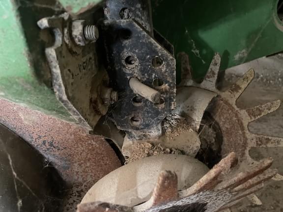 Image of John Deere 1770 equipment image 3