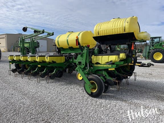 Image of John Deere 1770 equipment image 3