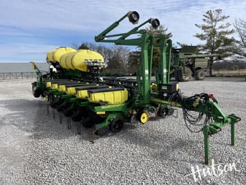 Main image John Deere 1770