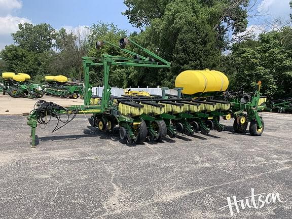 Image of John Deere 1770 equipment image 4