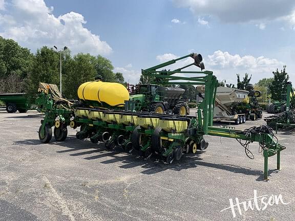 Image of John Deere 1770 Primary image