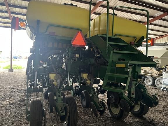 Image of John Deere 1770 equipment image 4