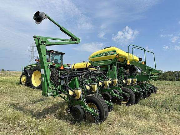 Image of John Deere 1770 Primary image