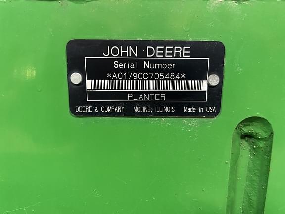 Image of John Deere 1790 equipment image 1