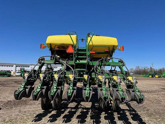 Image of John Deere 1790 equipment image 3