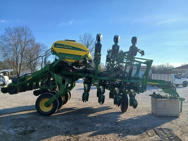 Image of John Deere 1790 equipment image 3