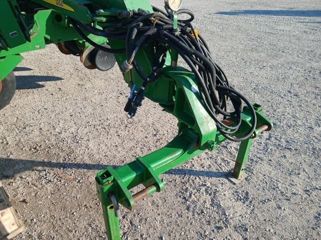 Image of John Deere 1790 equipment image 2