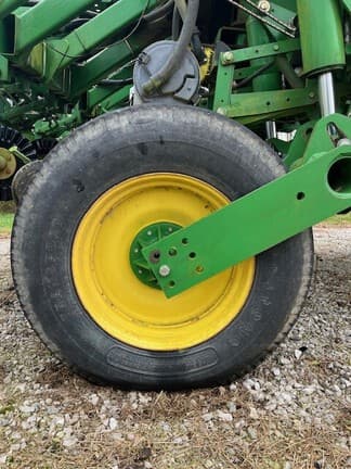 Image of John Deere 1790 equipment image 4