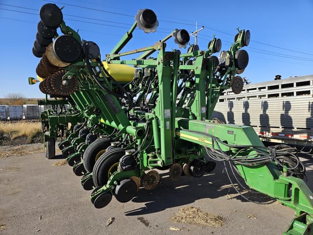 Image of John Deere 1790 equipment image 2