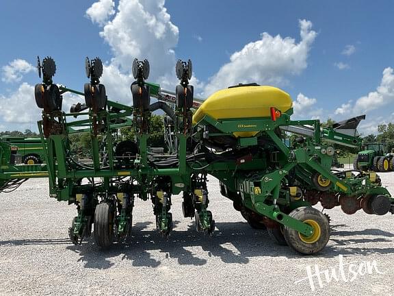 Image of John Deere 1790 equipment image 3