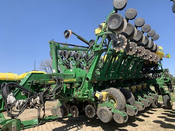 Image of John Deere 1790 Primary image