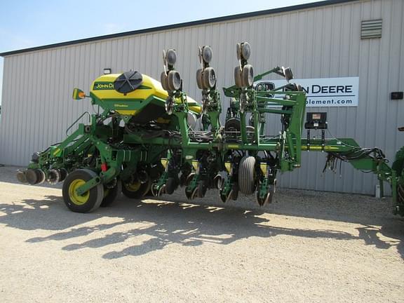 Image of John Deere 1790 Image 0