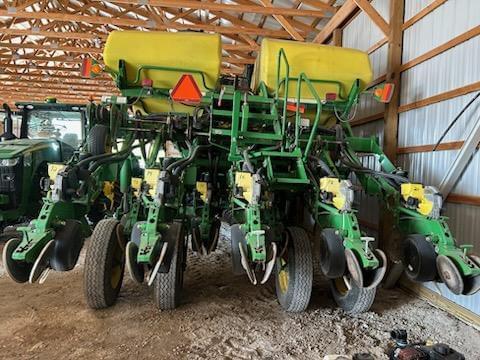 Image of John Deere 1790 equipment image 1