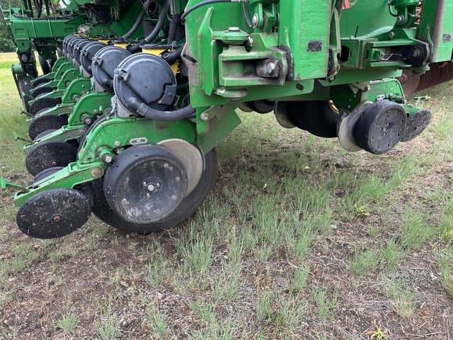 Image of John Deere 1790 equipment image 4