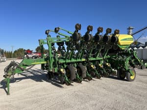 2004 John Deere 1790 Image