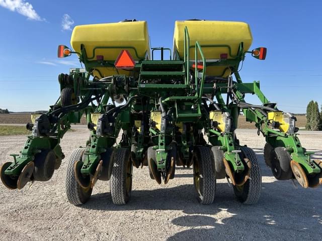Image of John Deere 1790 equipment image 3