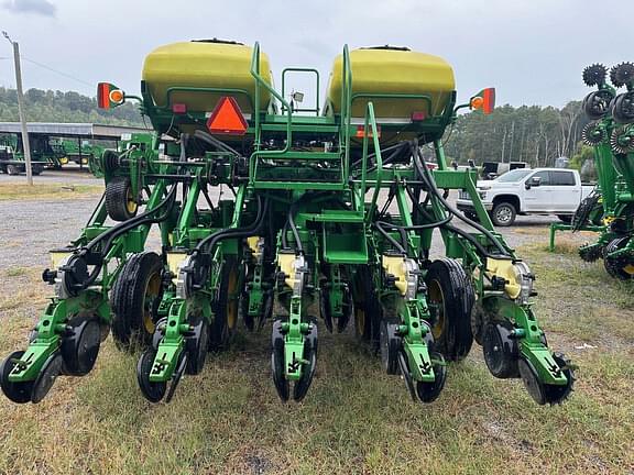 Image of John Deere 1790 equipment image 1