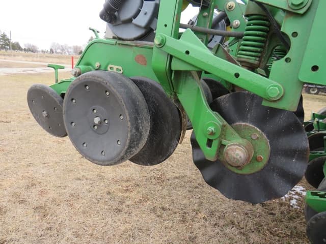 Image of John Deere 1790 equipment image 4