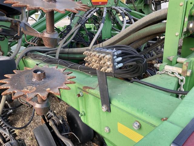 Image of John Deere 1890 equipment image 3