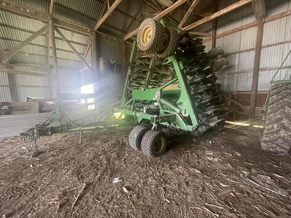 Image of John Deere 1890 equipment image 1