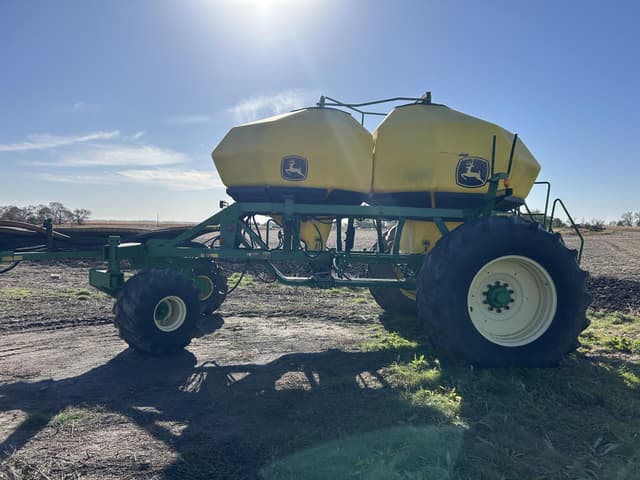 Image of John Deere 1890 equipment image 3